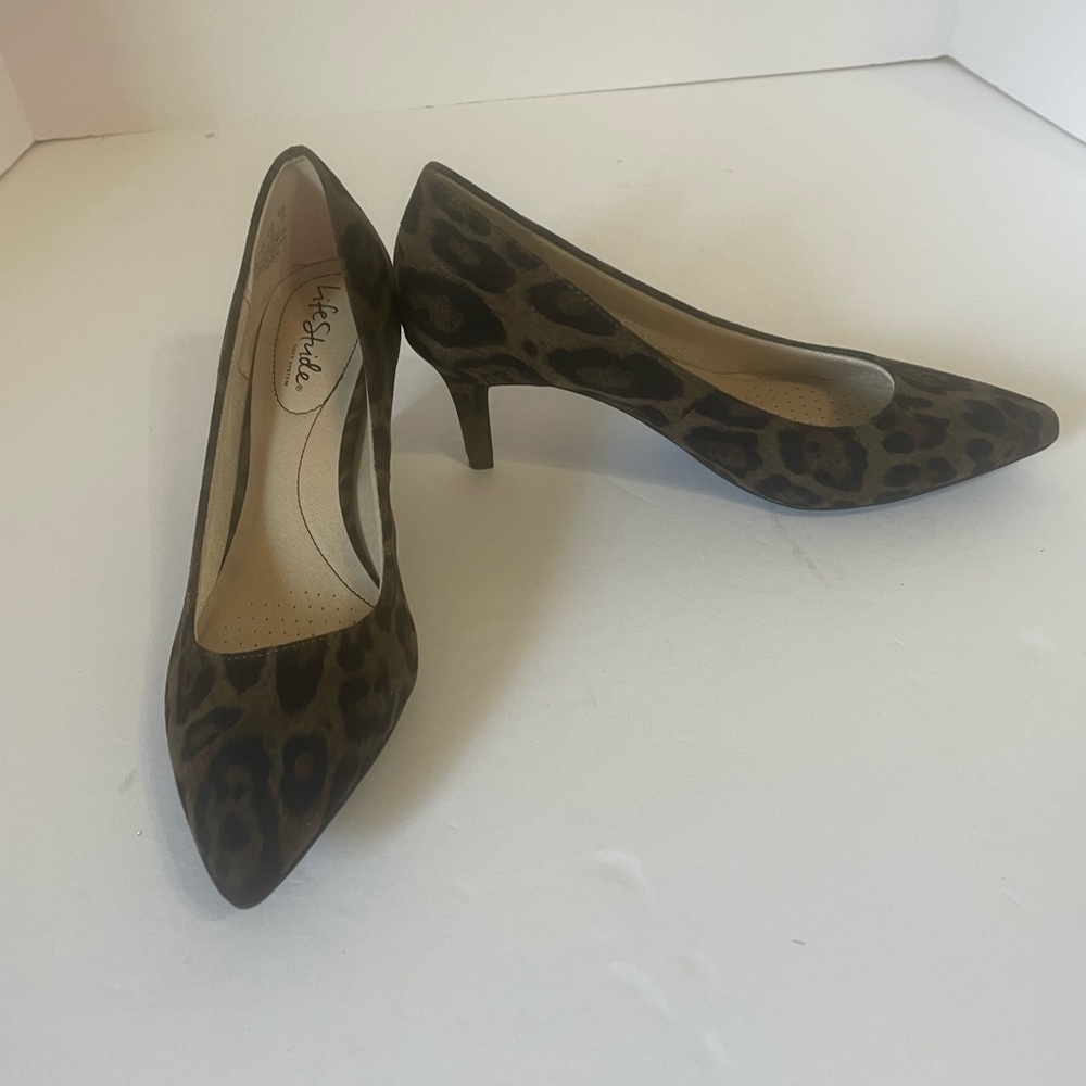 Leopard Black and Brown Pumps